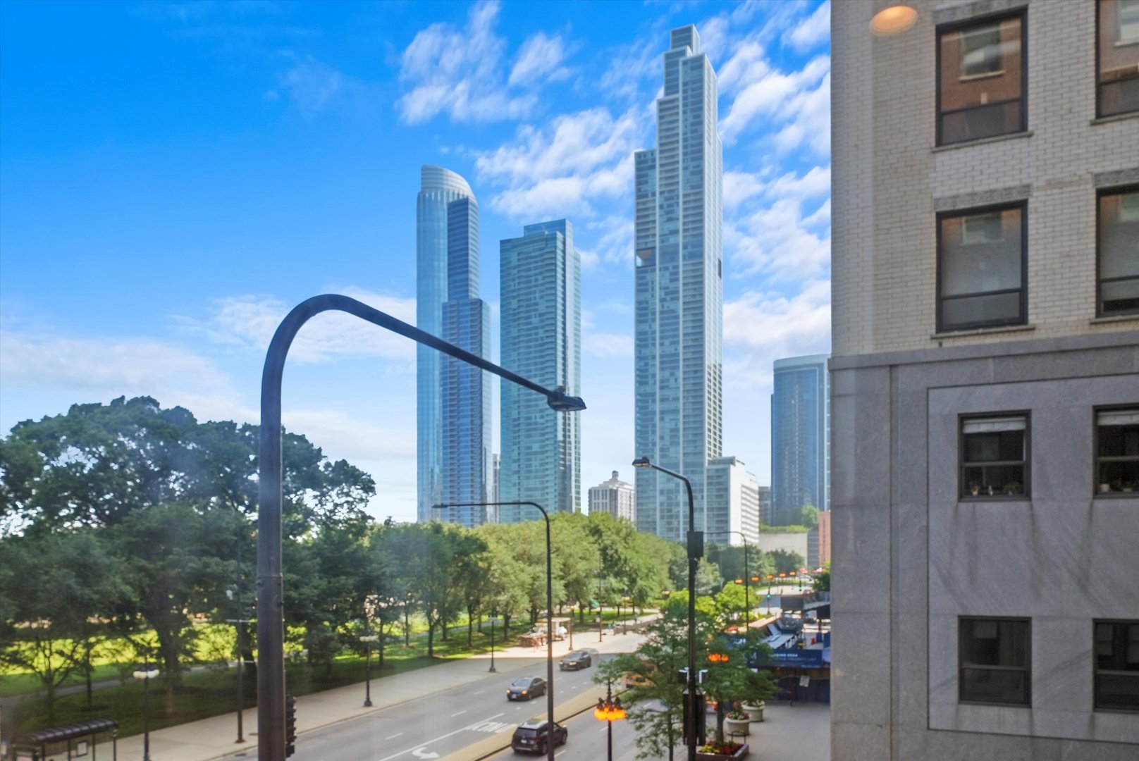 888 S Michigan Avenue Unit: 300