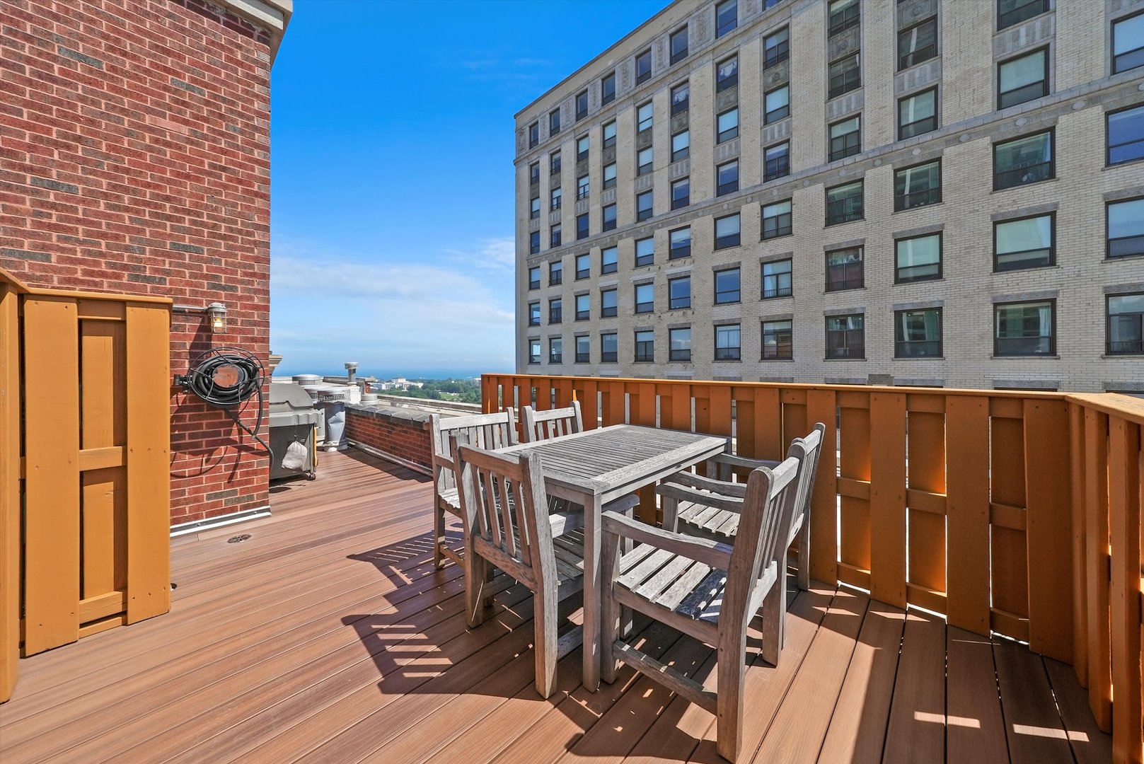 888 S Michigan Avenue Unit: 300