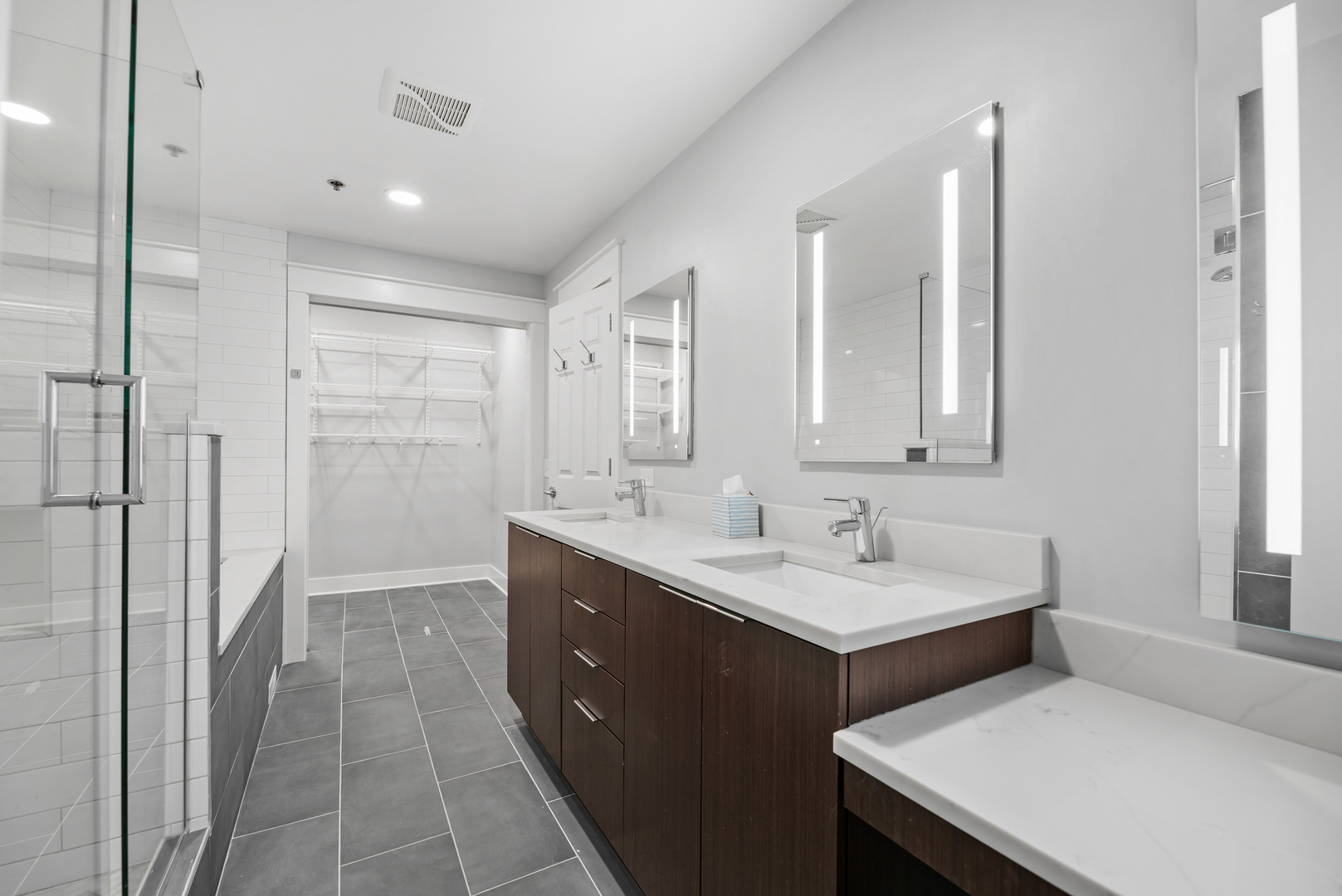 888 S Michigan Avenue Unit: 300