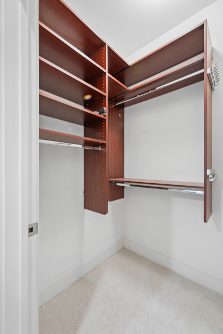888 S Michigan Avenue Unit: 300