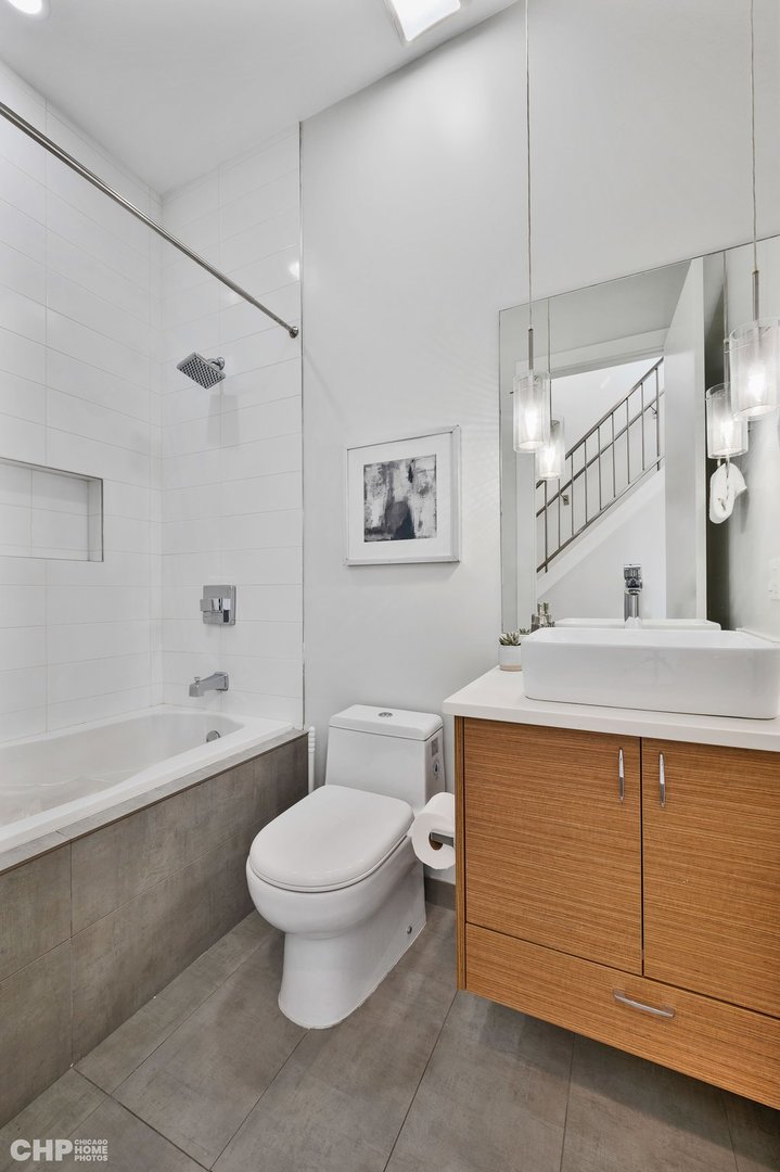 1509 N Campbell Avenue Unit: 3S