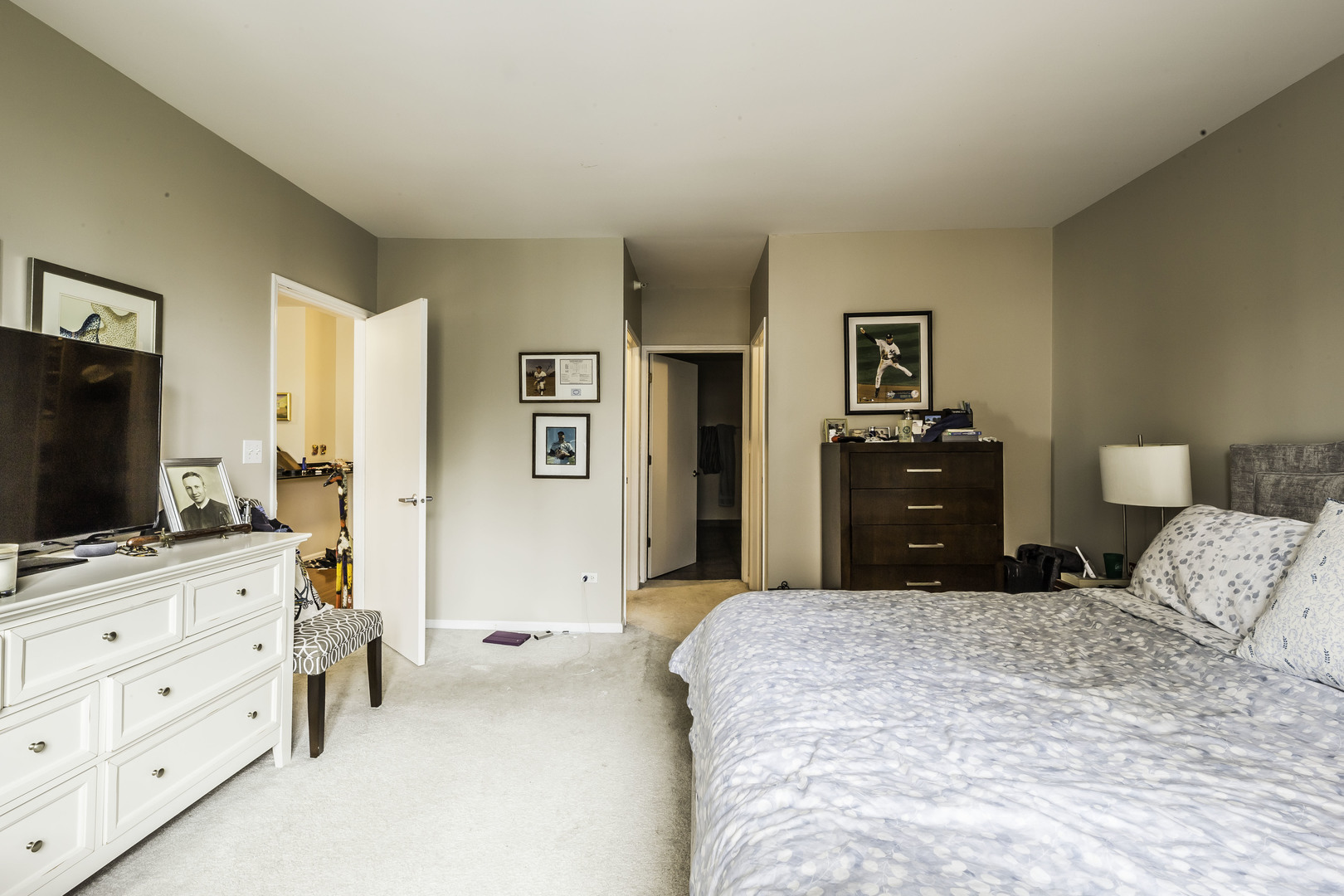 21 W Chestnut Street Unit: 1509