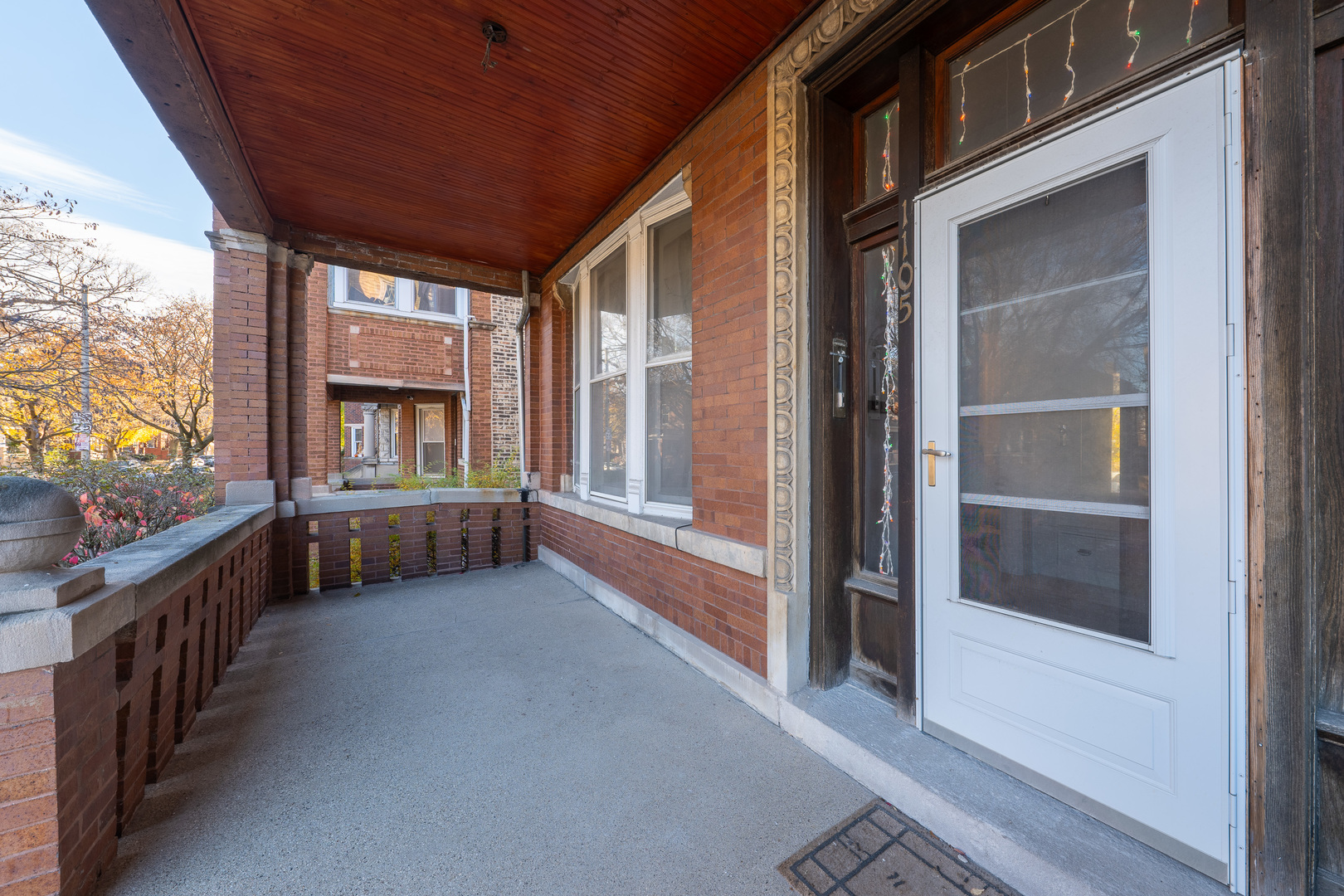 1105 S Oak Park Avenue