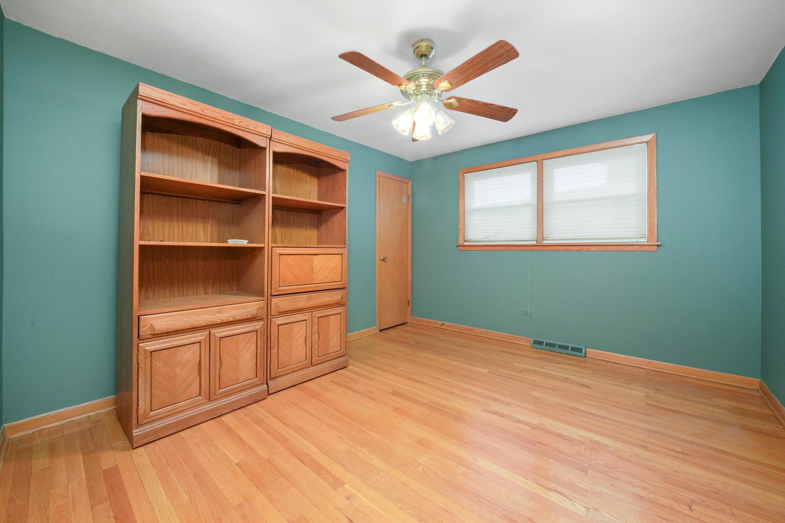 10618 S CHRISTIANA Avenue