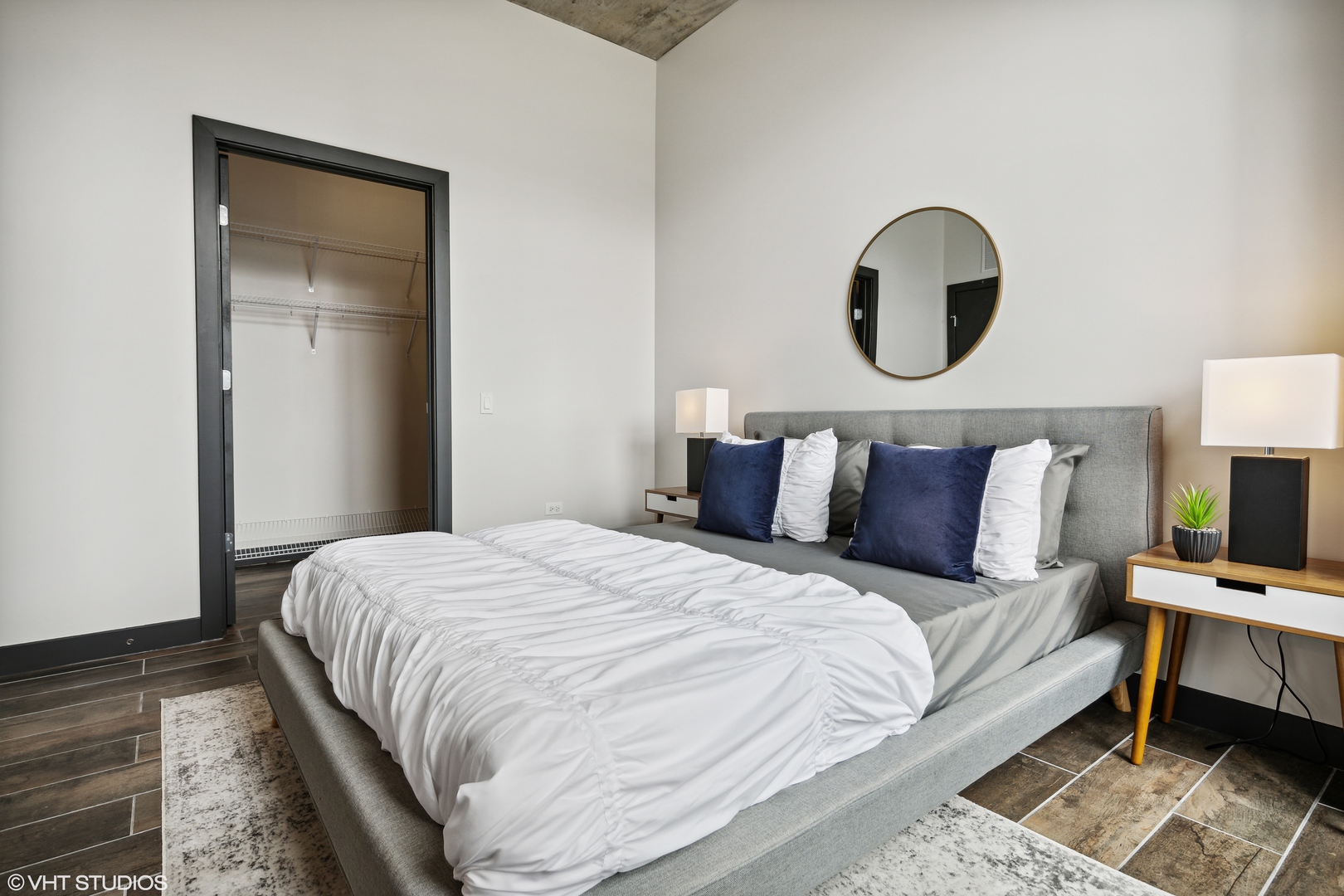 171 N Aberdeen Street Unit: 1007