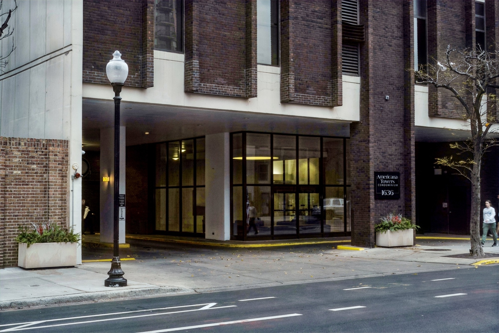 1636 N Wells Street Unit: 2709