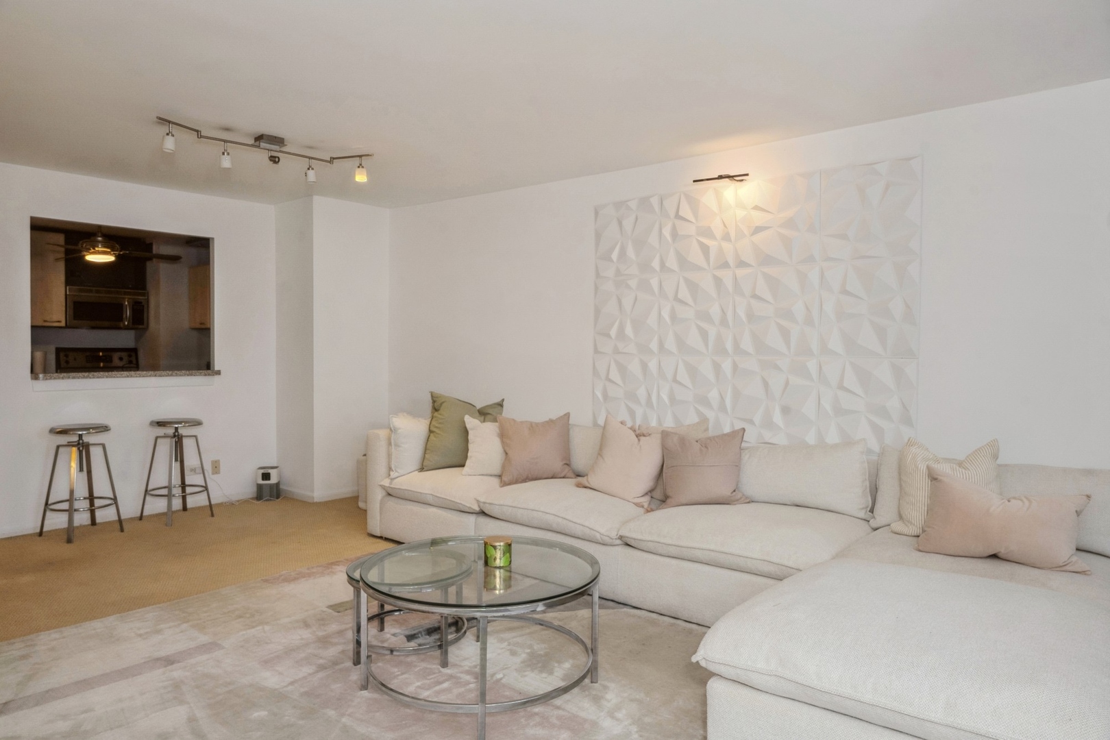 1636 N Wells Street Unit: 2709