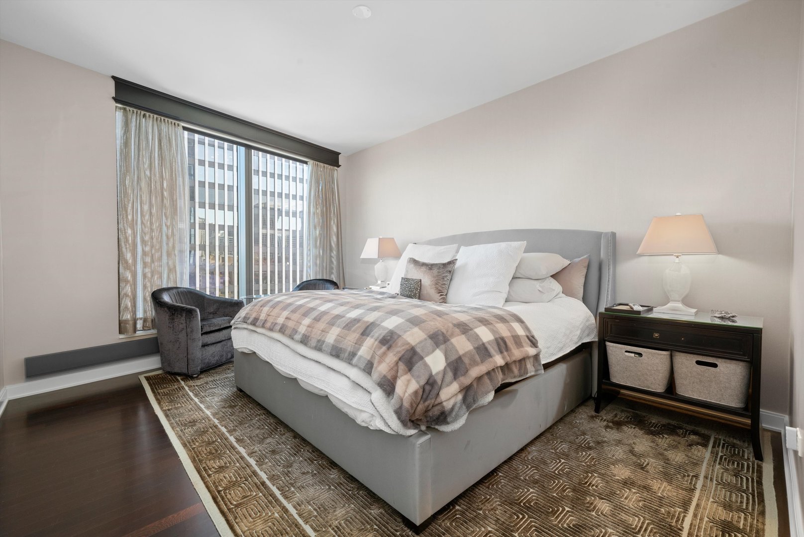 60 E Monroe Street Unit: 2502