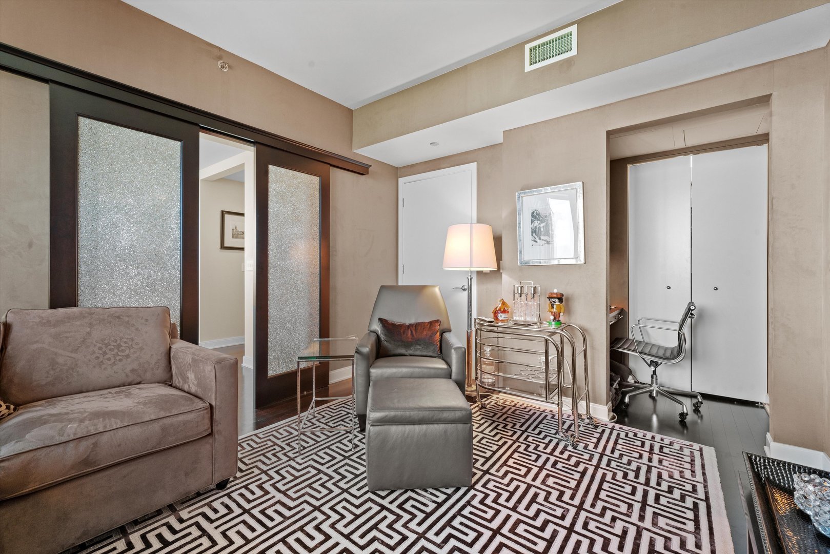 60 E Monroe Street Unit: 2502