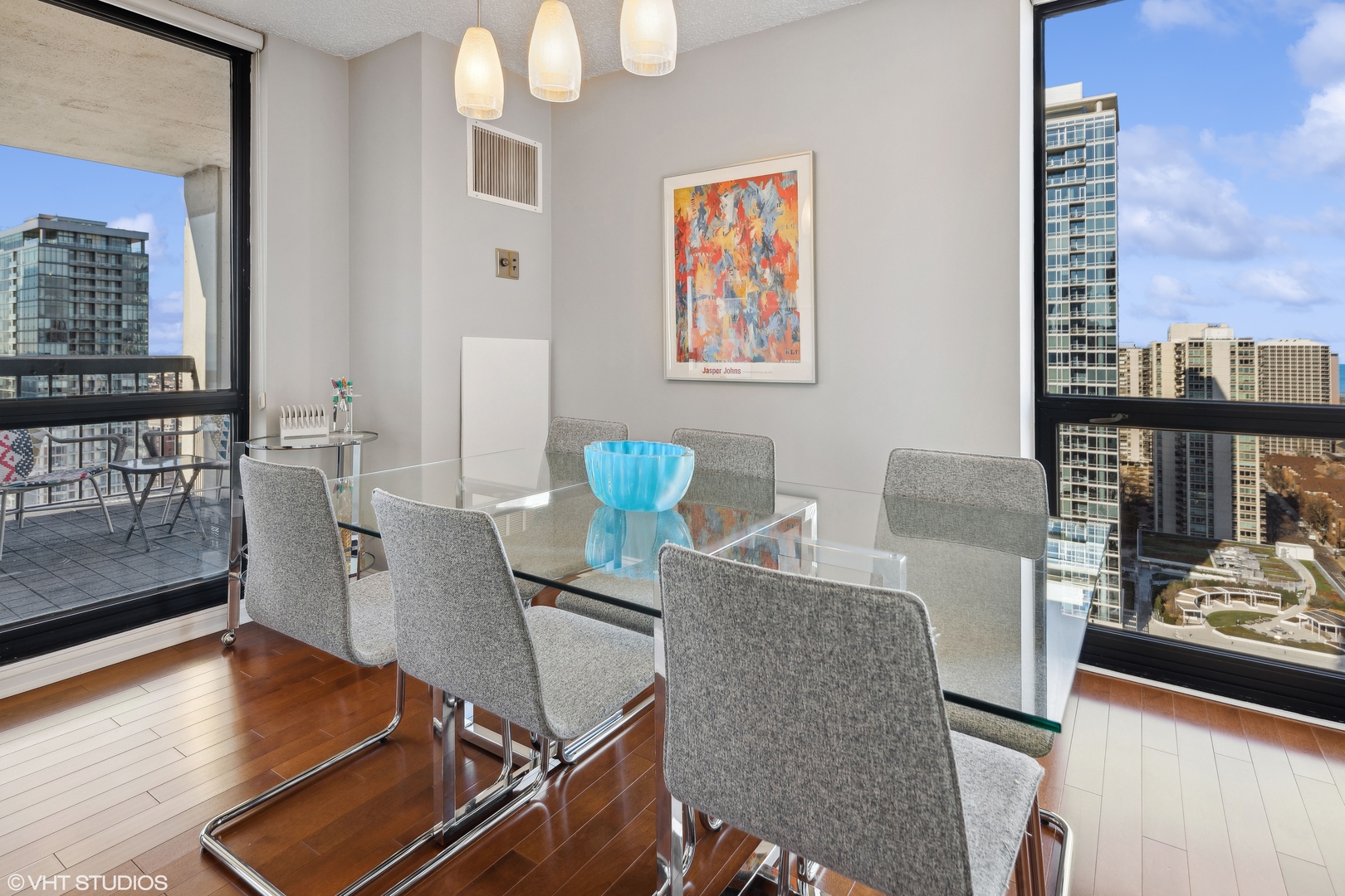 1122 N CLARK Street Unit: 2703