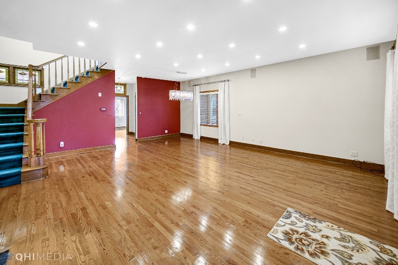 4632 N Virginia Avenue