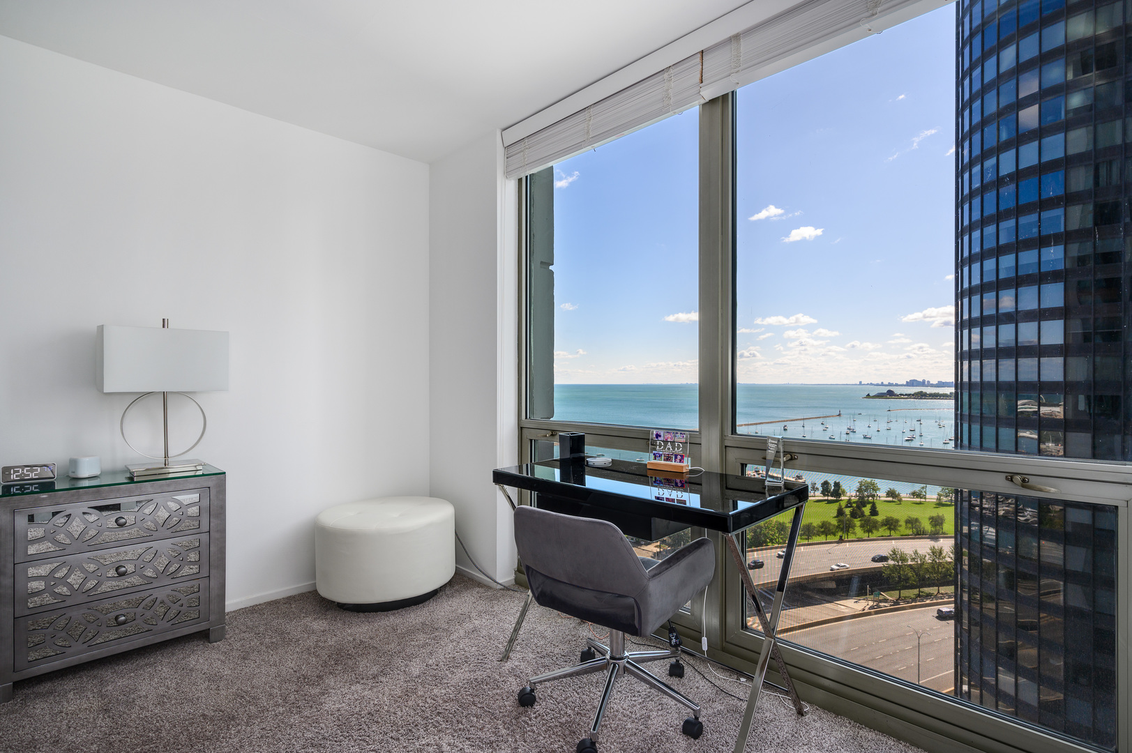 195 N HARBOR Drive Unit: 1504