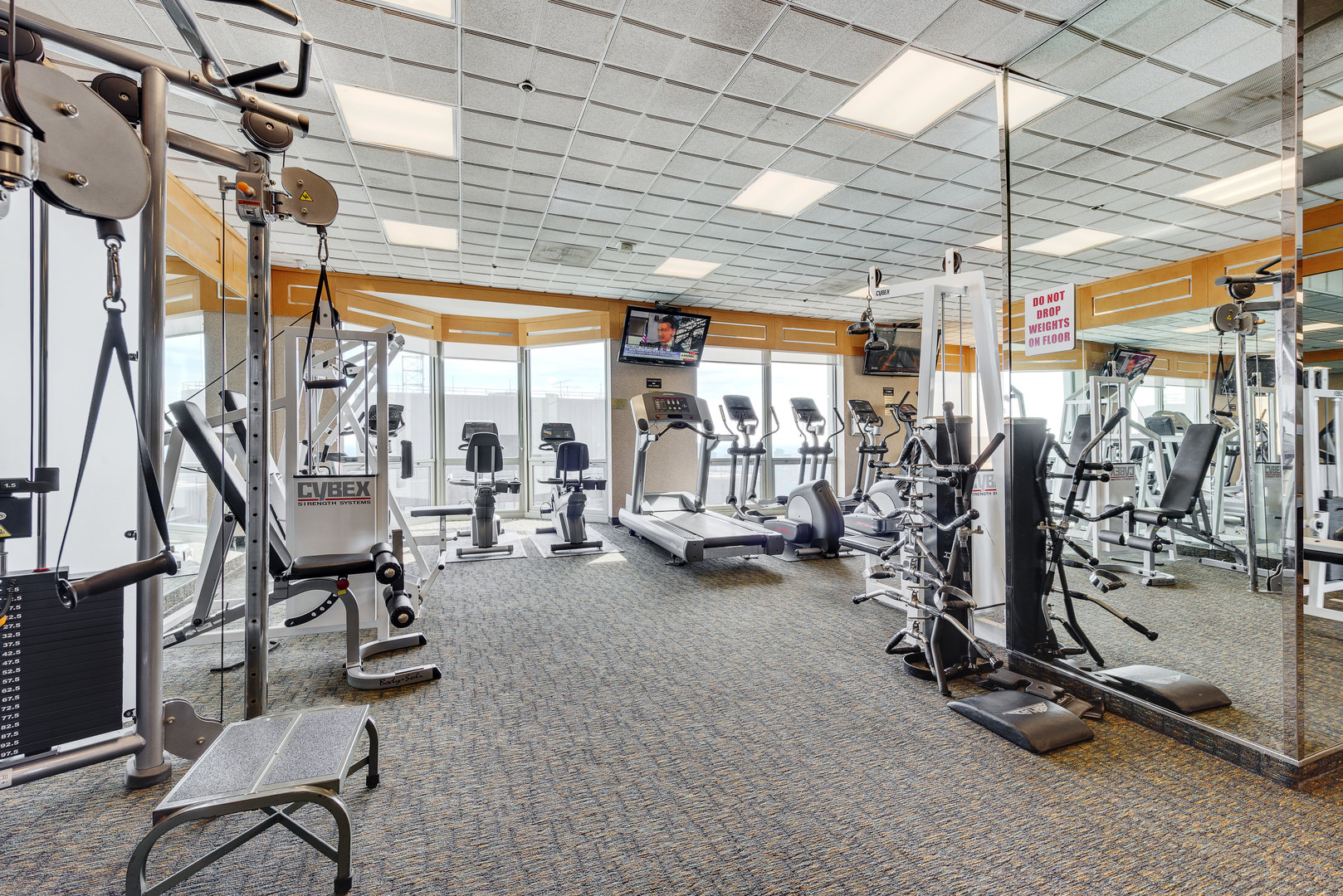 195 N HARBOR Drive Unit: 1504