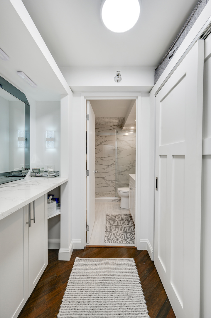 195 N HARBOR Drive Unit: 1504