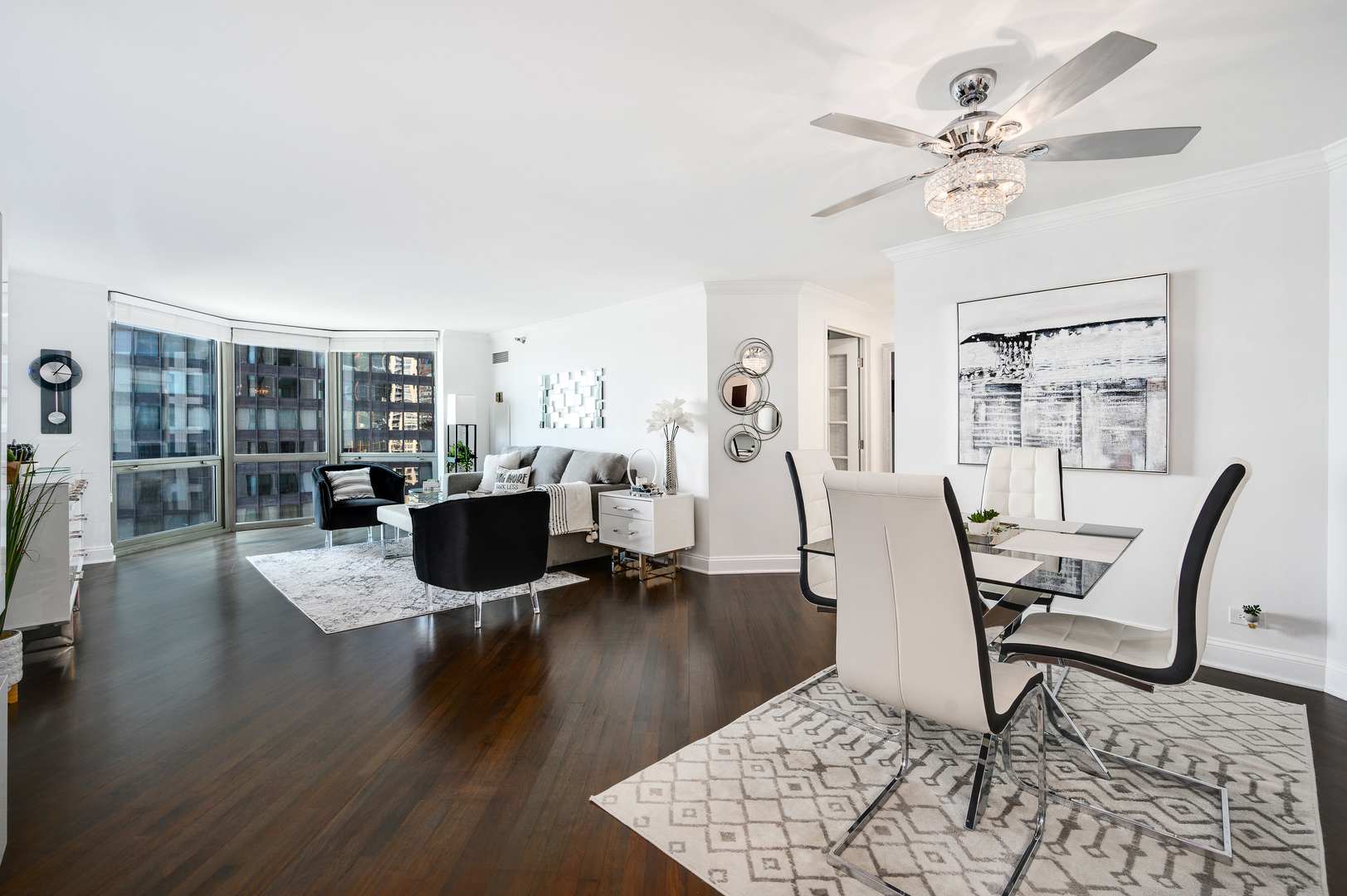 195 N HARBOR Drive Unit: 1504