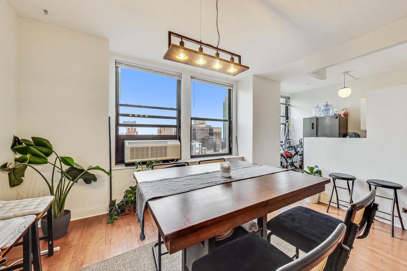 600 S Dearborn Street Unit: 1804