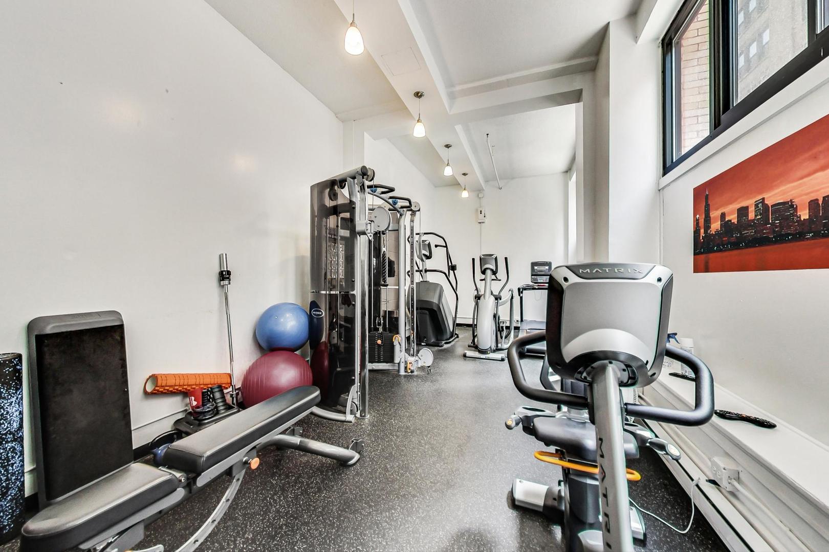 600 S Dearborn Street Unit: 1804