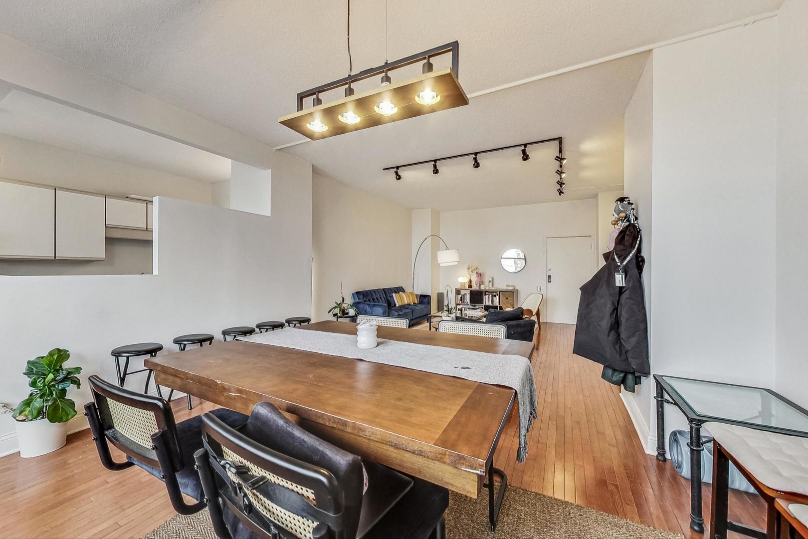 600 S Dearborn Street Unit: 1804