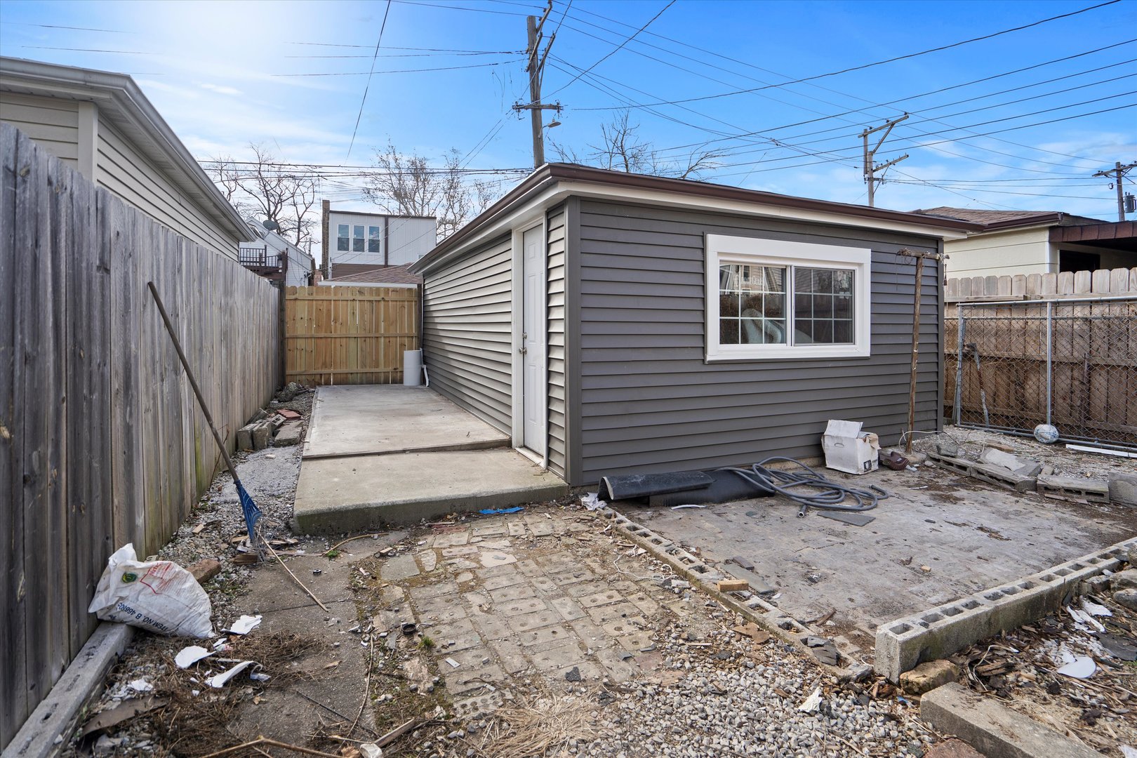 3531 W Hirsch Street