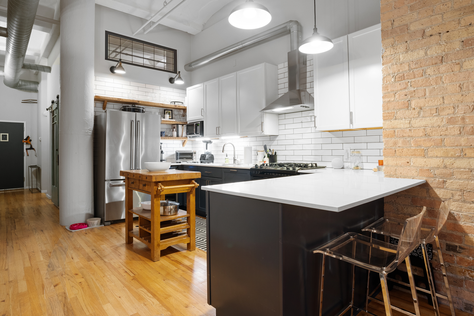 1000 W Washington Boulevard Unit: 305