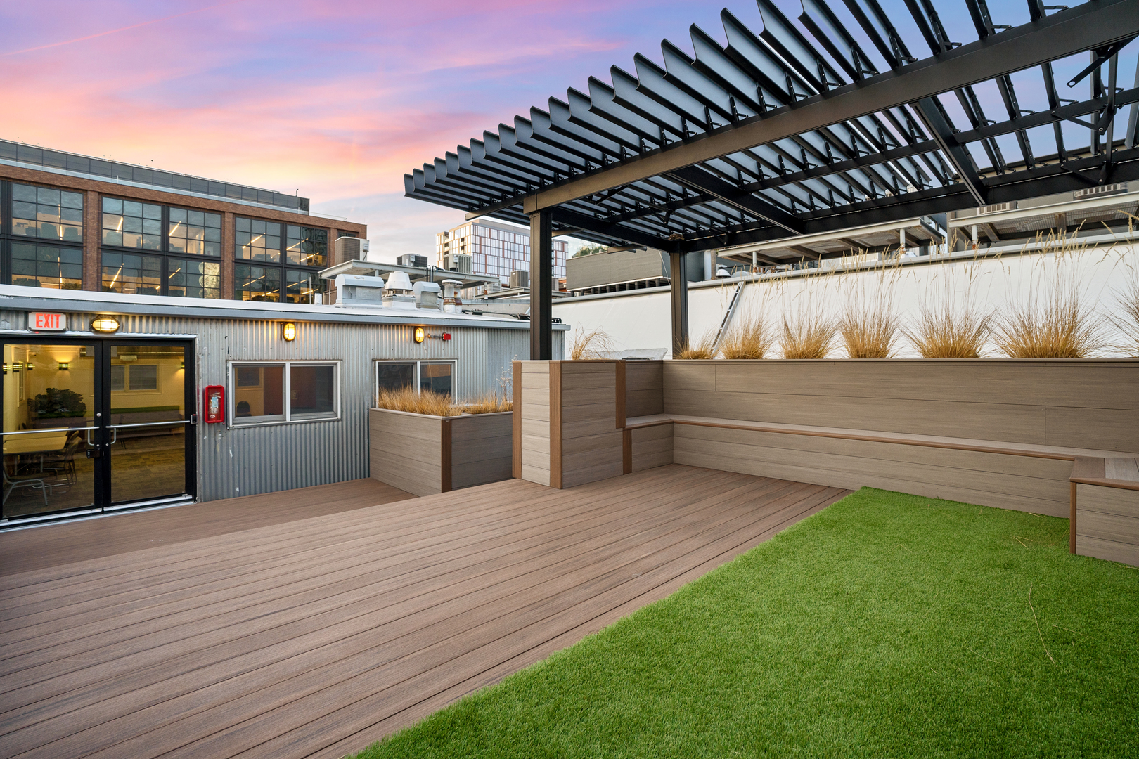 1000 W Washington Boulevard Unit: 305