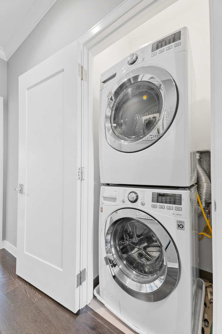 1720 S Prairie Avenue Unit: 4