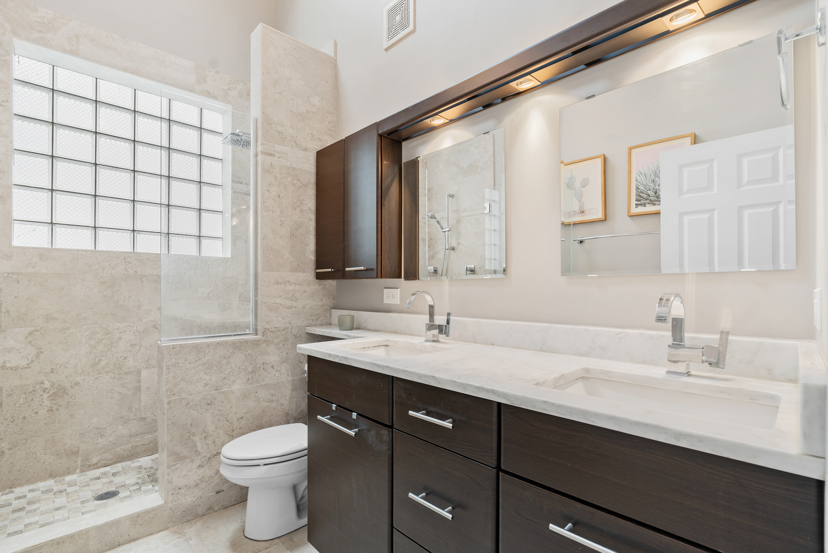 2123 W Rice Street Unit: 4