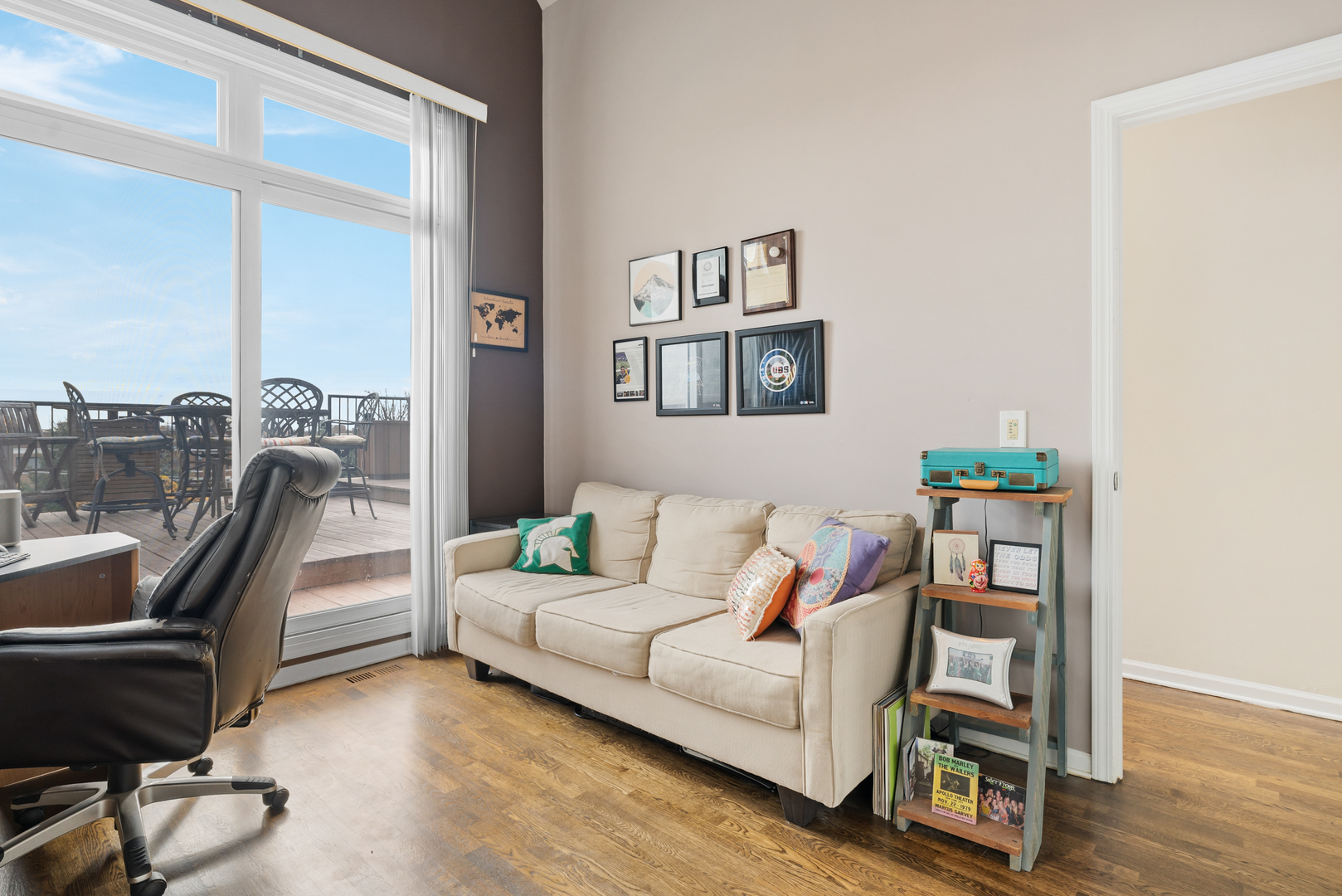 2123 W Rice Street Unit: 4
