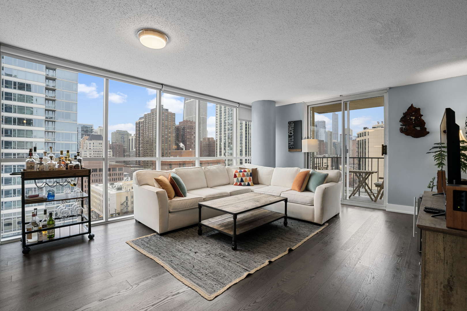 1212 N La Salle Drive Unit: 1401