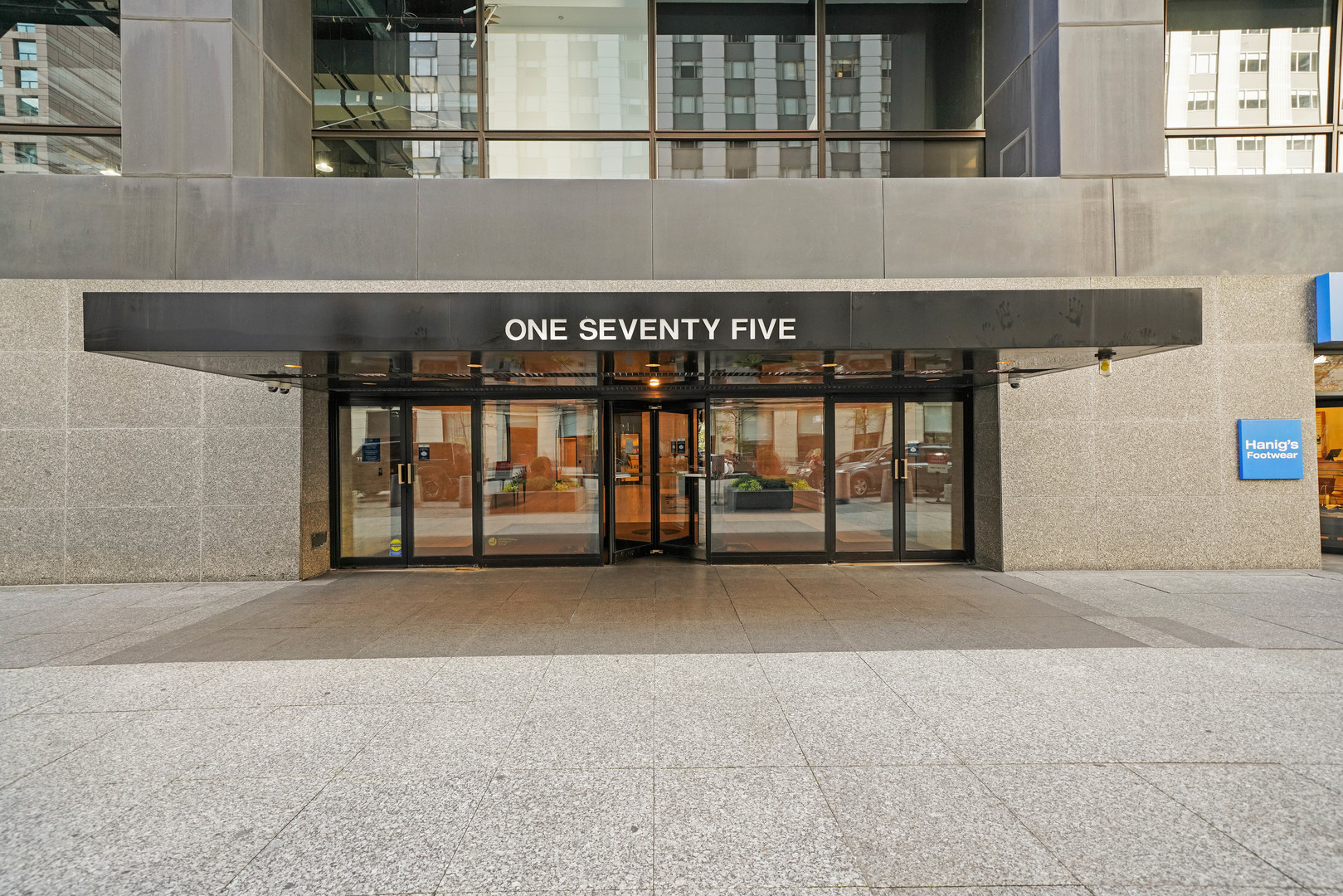 175 E DELAWARE Place Unit: 5712