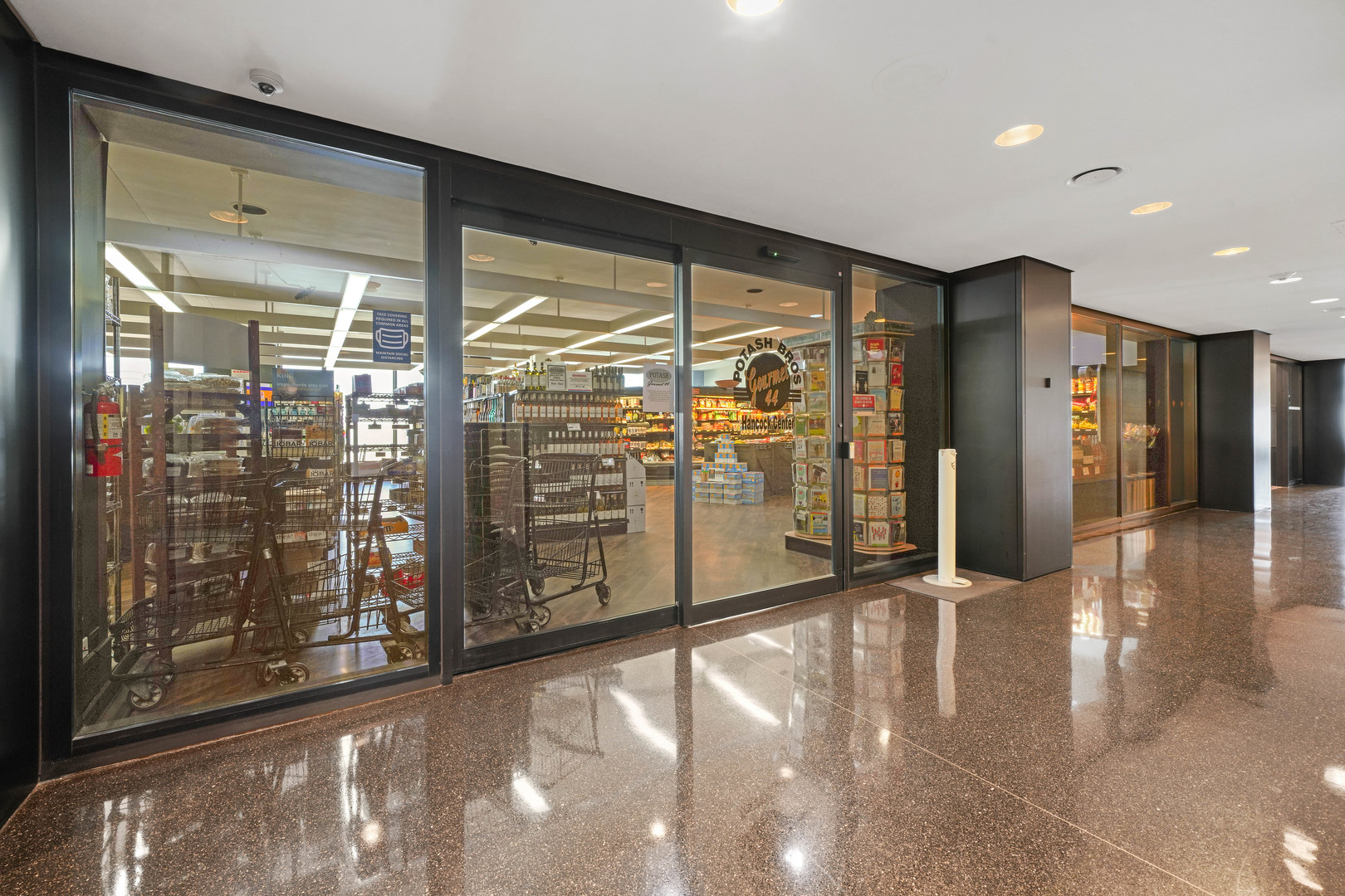 175 E DELAWARE Place Unit: 5712