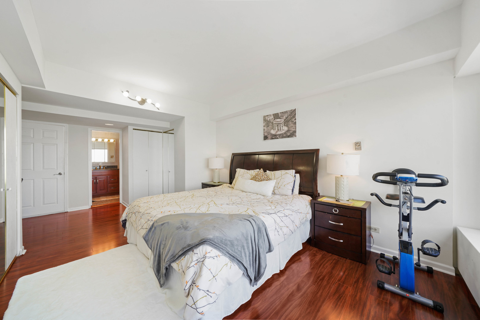 175 E DELAWARE Place Unit: 5712