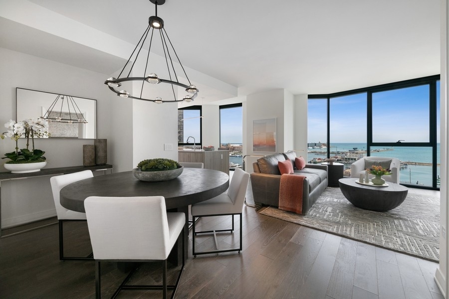 211 N Harbor Drive Unit: 1808