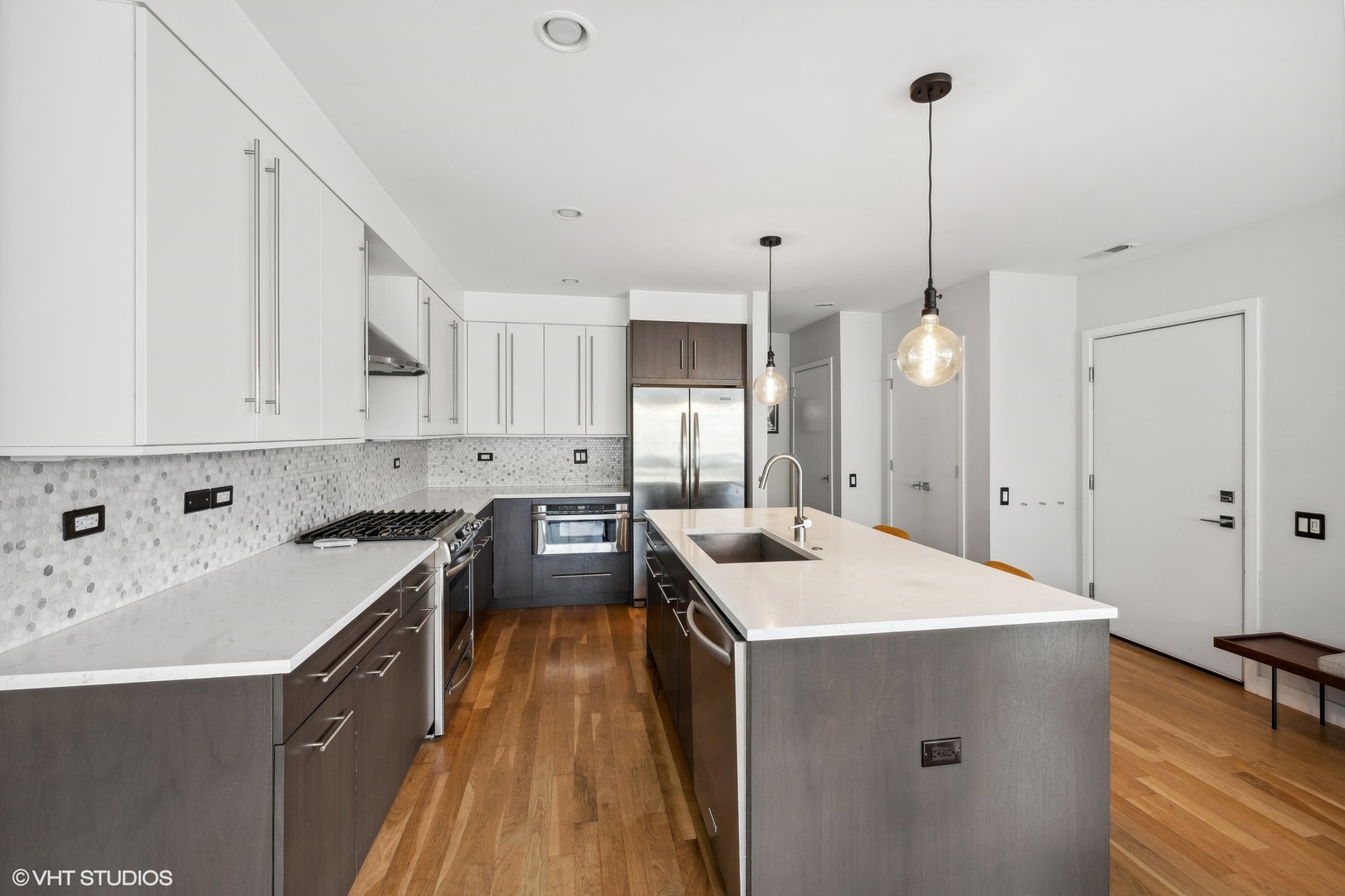 1545 W Fry Street Unit: 2