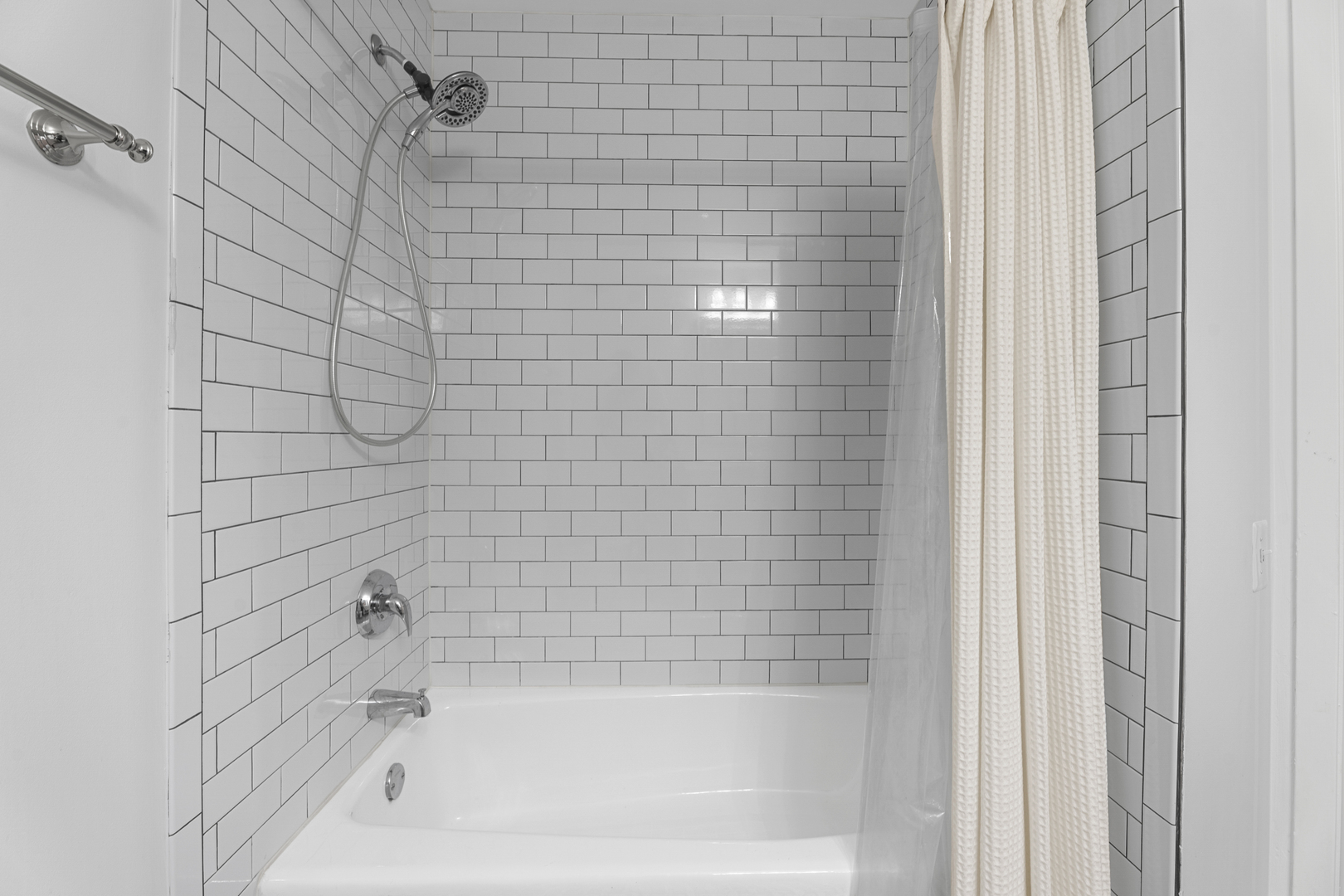 600 N KINGSBURY Street Unit: 1510