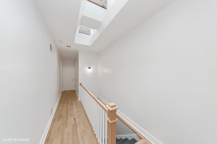 1446 W Diversey Parkway