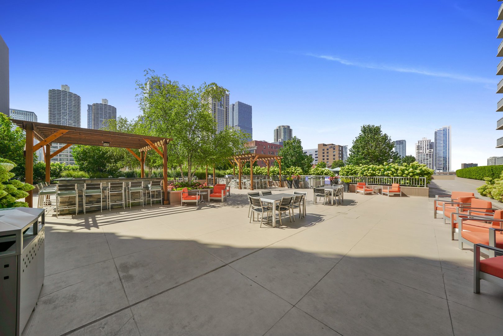 545 N Dearborn Street Unit: 2808