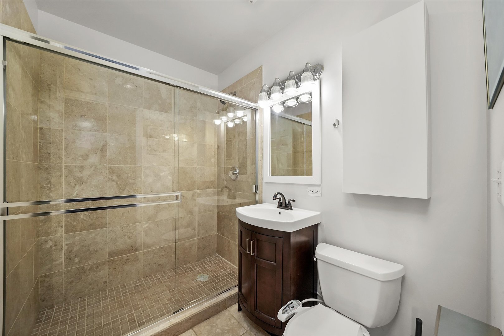 2439 N Sawyer Avenue Unit: 3S