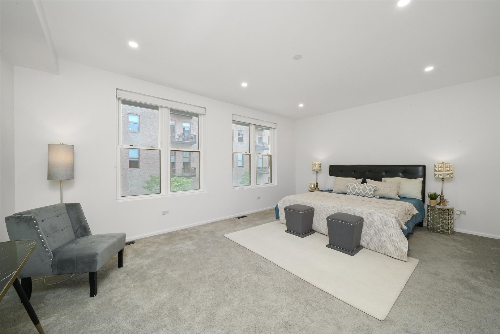 419 W Grand Avenue Unit: I