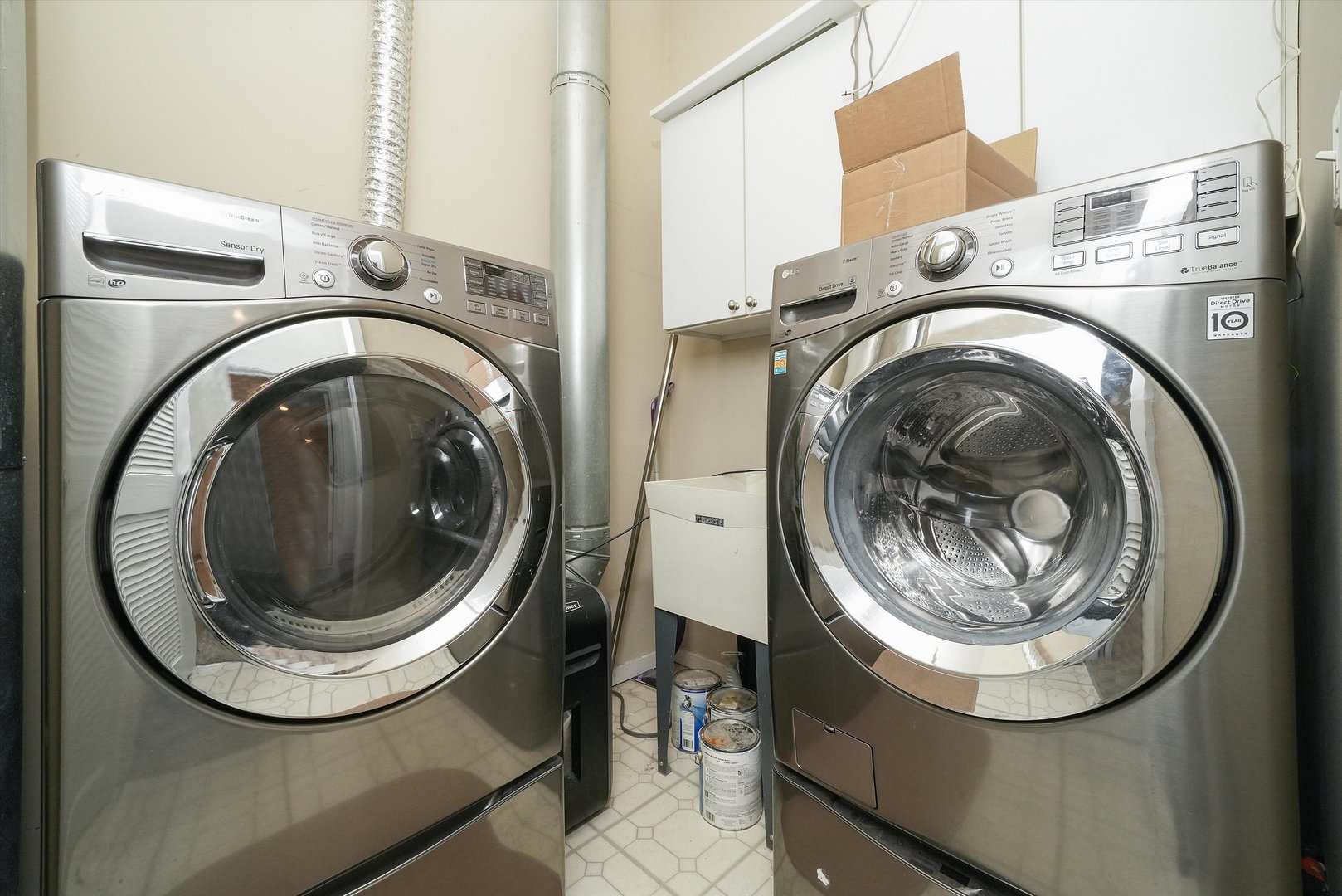 419 W Grand Avenue Unit: I