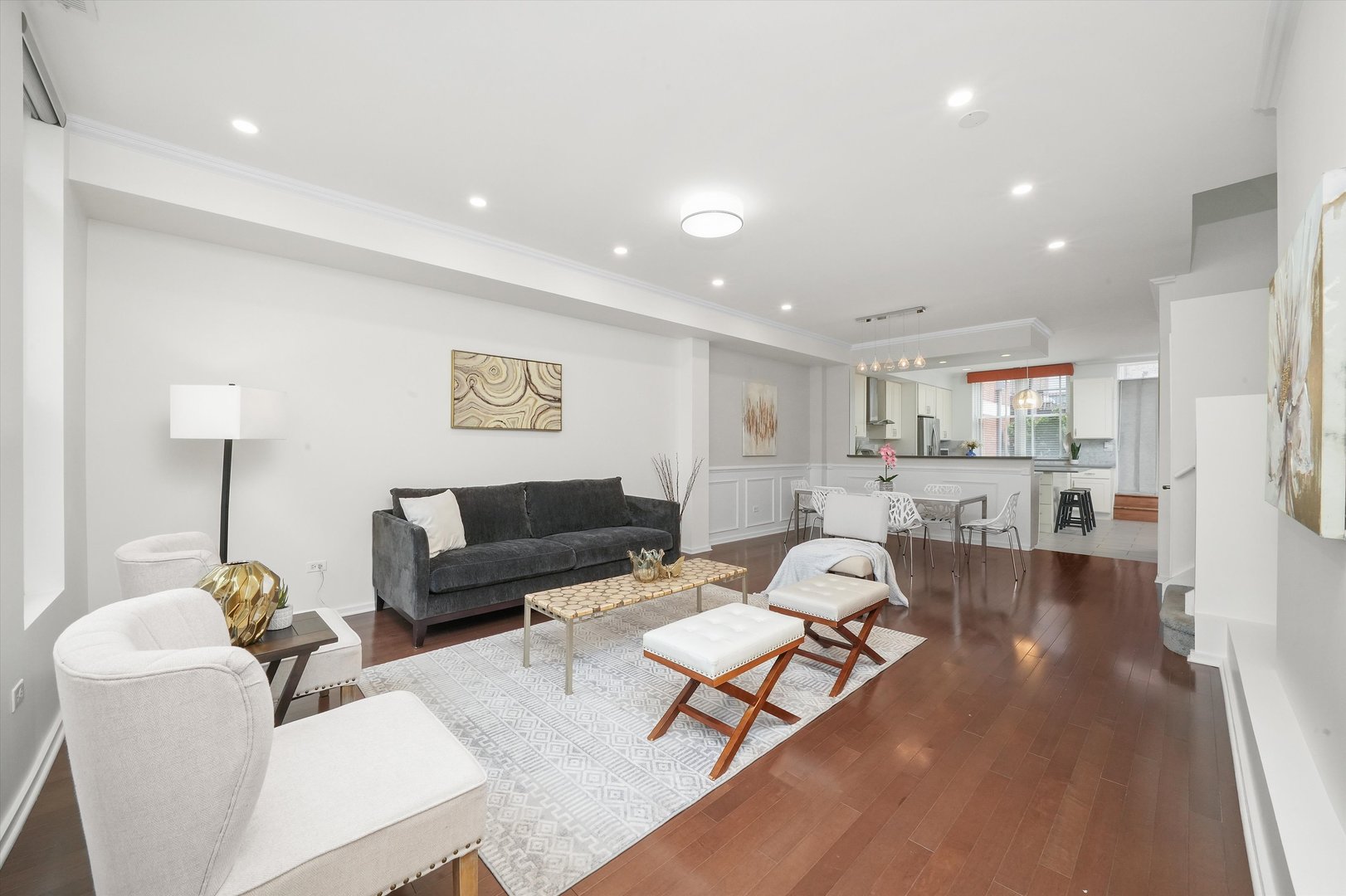 419 W Grand Avenue Unit: I