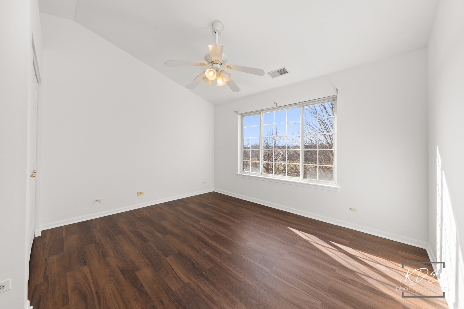 1782 whirlaway Court