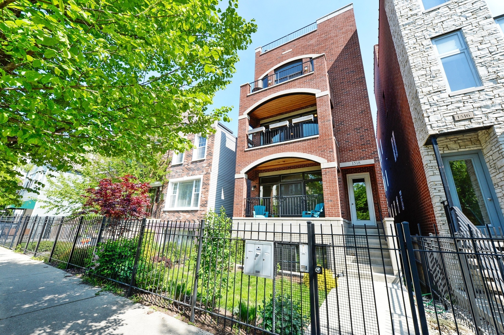 1518 W Chestnut Street Unit: 2