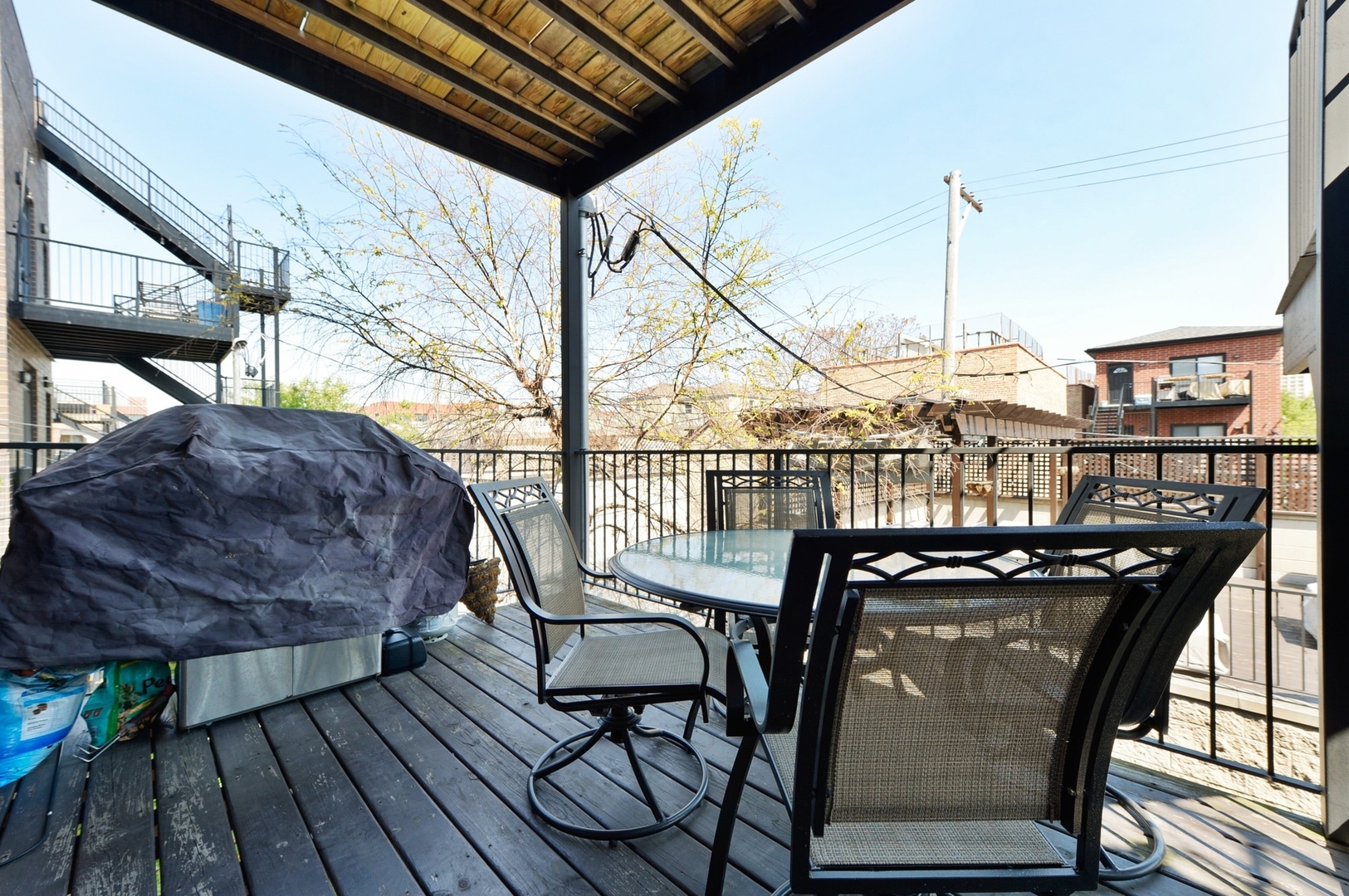 1518 W Chestnut Street Unit: 2