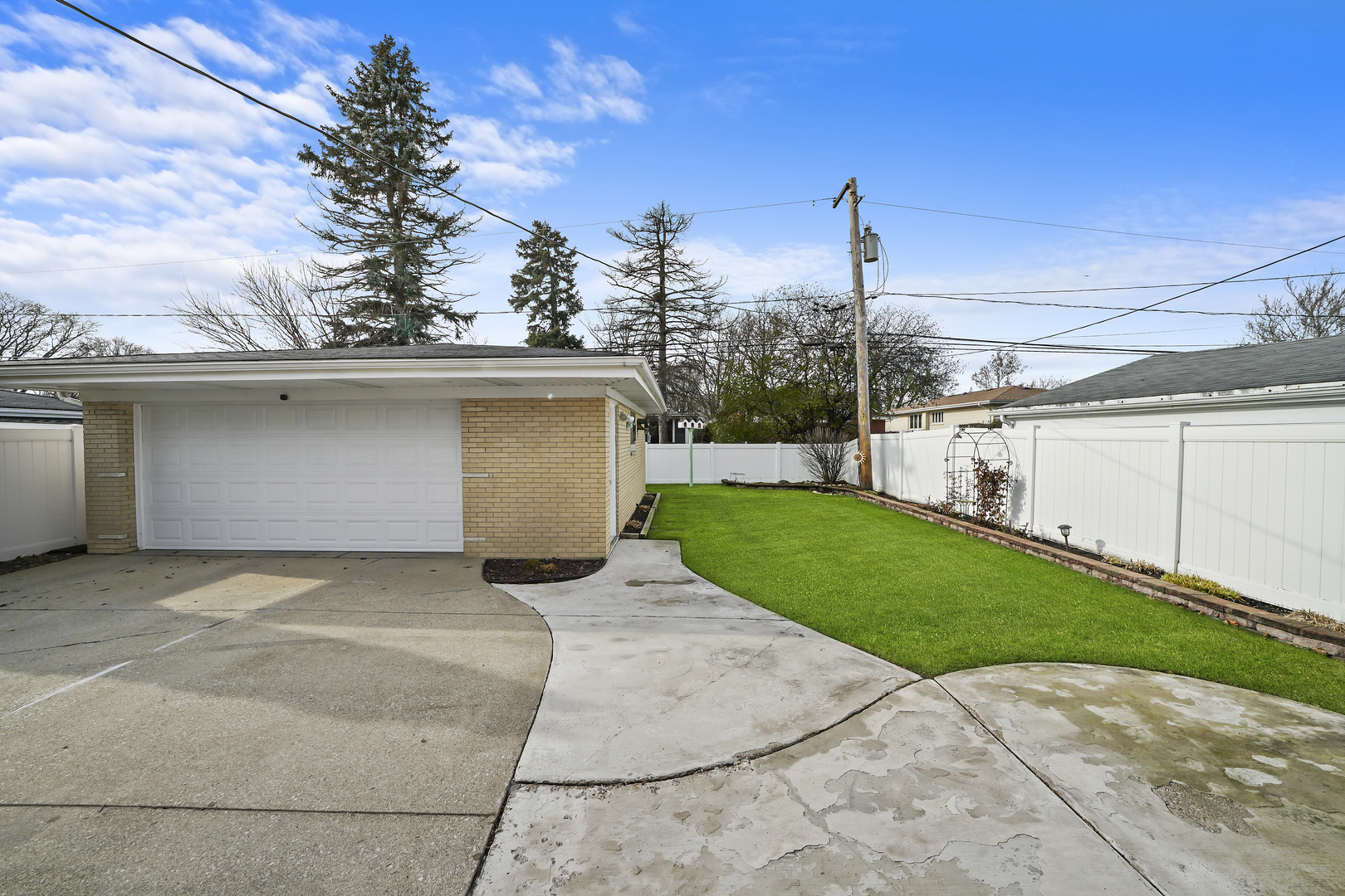 2814 DOWNING Avenue