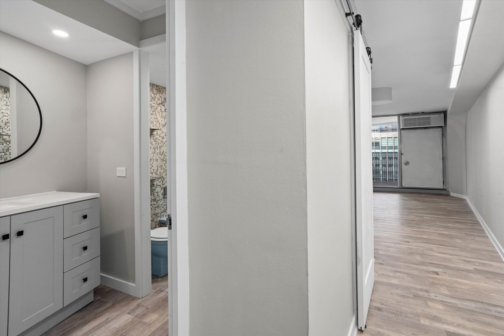 300 N State Street Unit: 5225