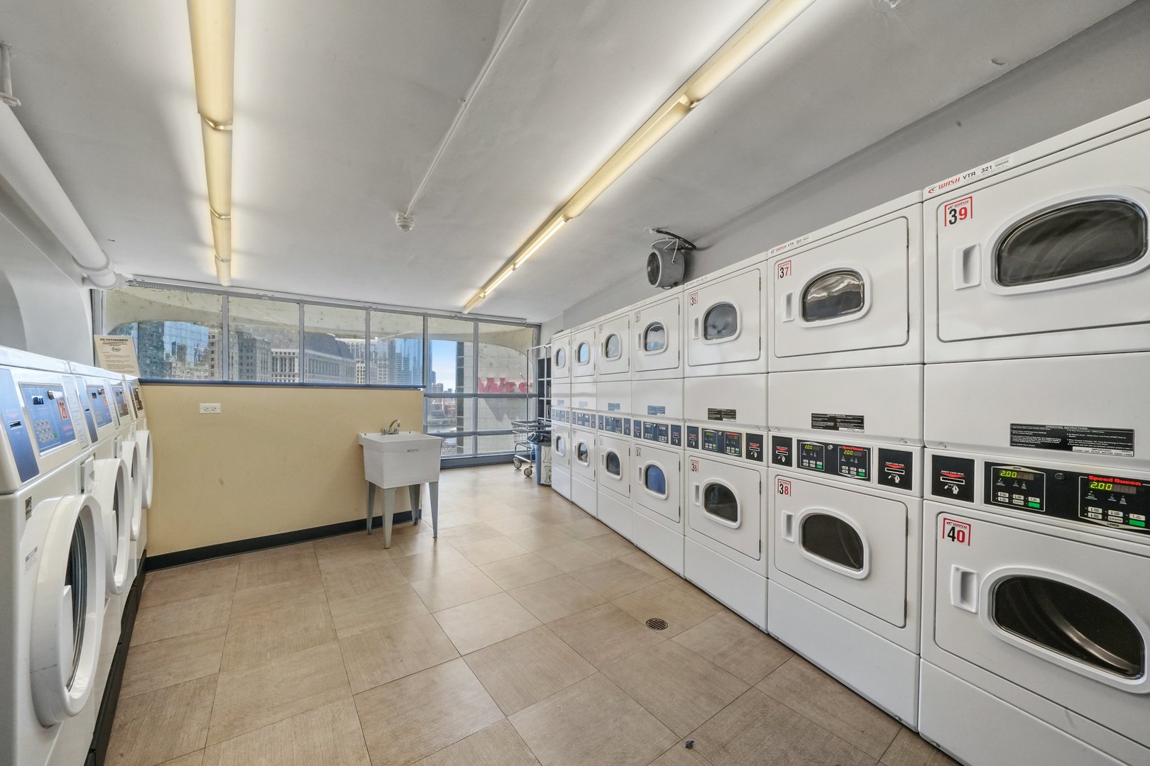 300 N State Street Unit: 5225