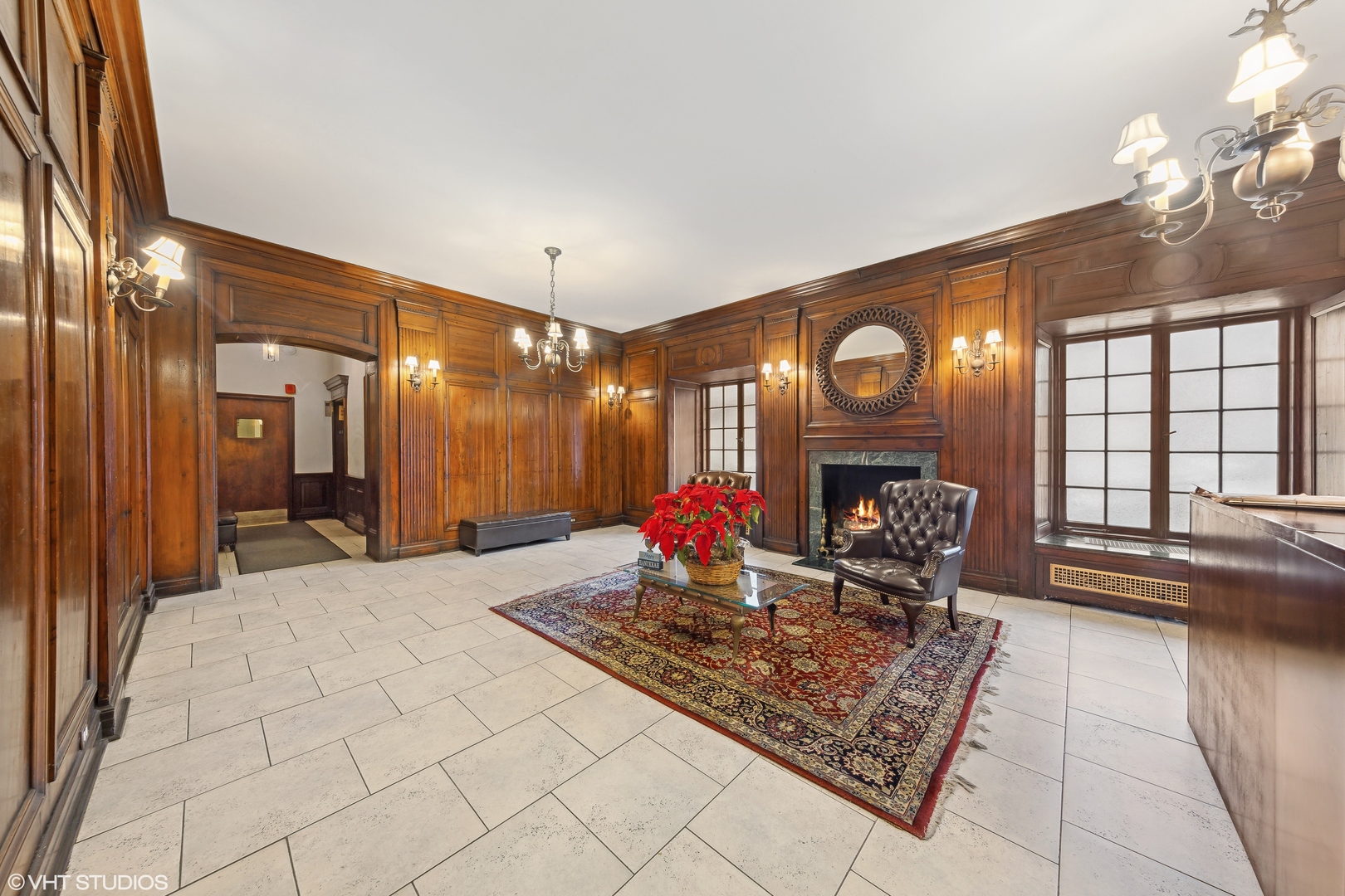 4940 S East End Avenue Unit: 18A