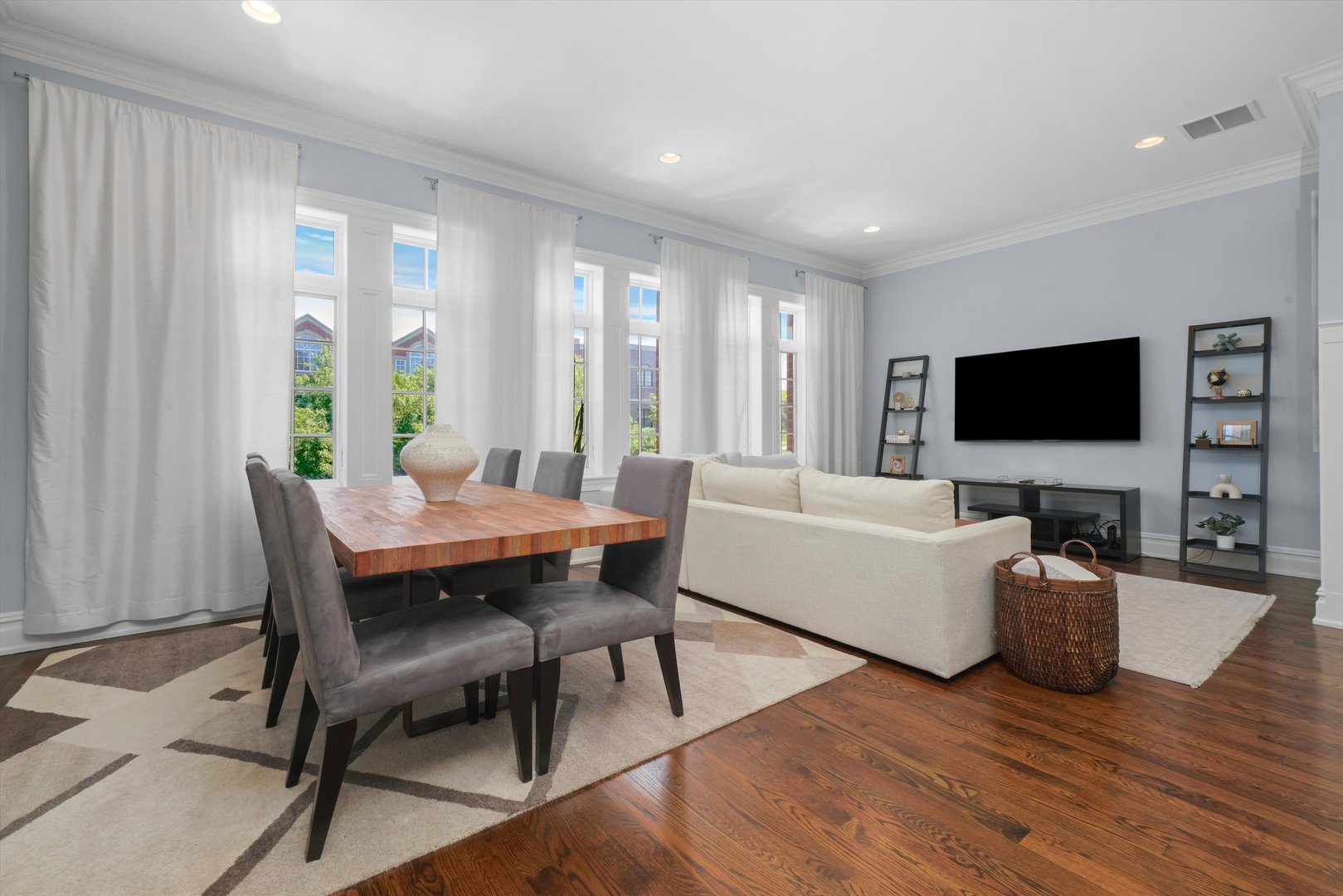 3748 N Ashland Avenue Unit: 3N