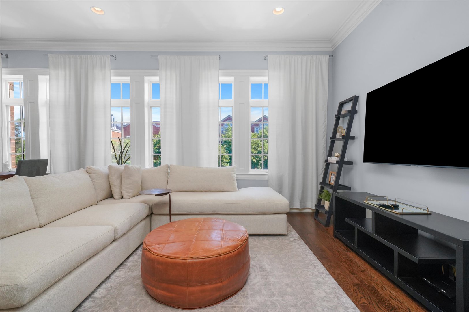 3748 N Ashland Avenue Unit: 3N